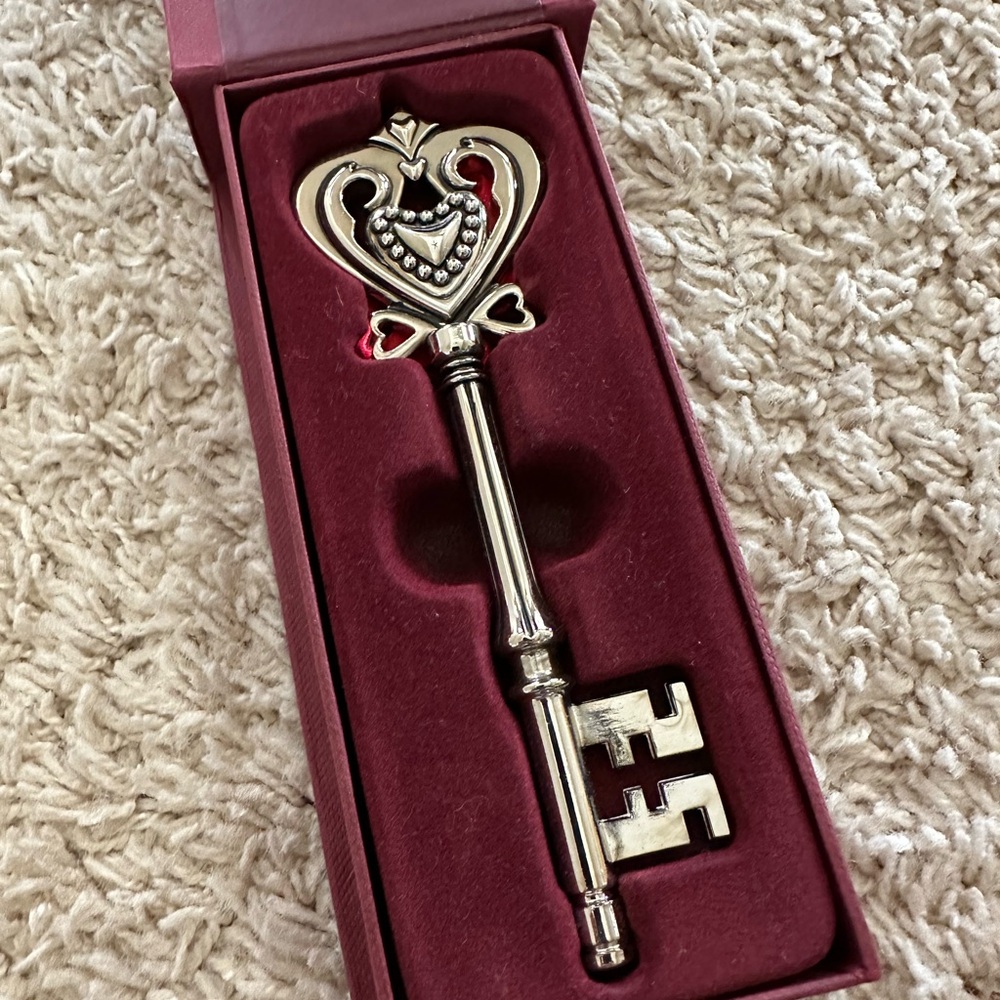 Christmas Key Design Box - Picture 3 of 4